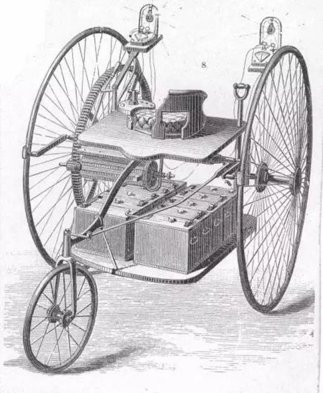 1839年，蘇格蘭人羅伯特·安德森（Robert Anderson），通過給馬車裝上電池的電機，造出了第一臺用電力驅動的馬車。