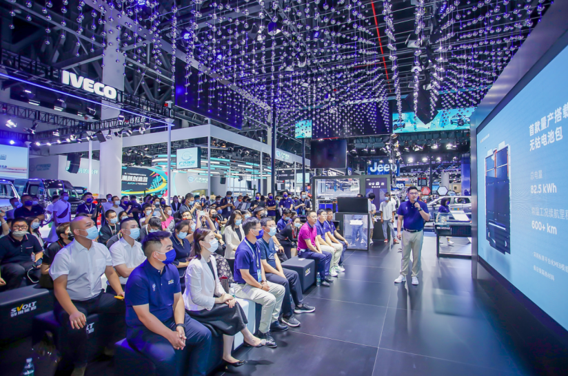 全球首款無鈷電池量產裝車 蜂巢能源引領電池行業(yè)進入無鈷時代