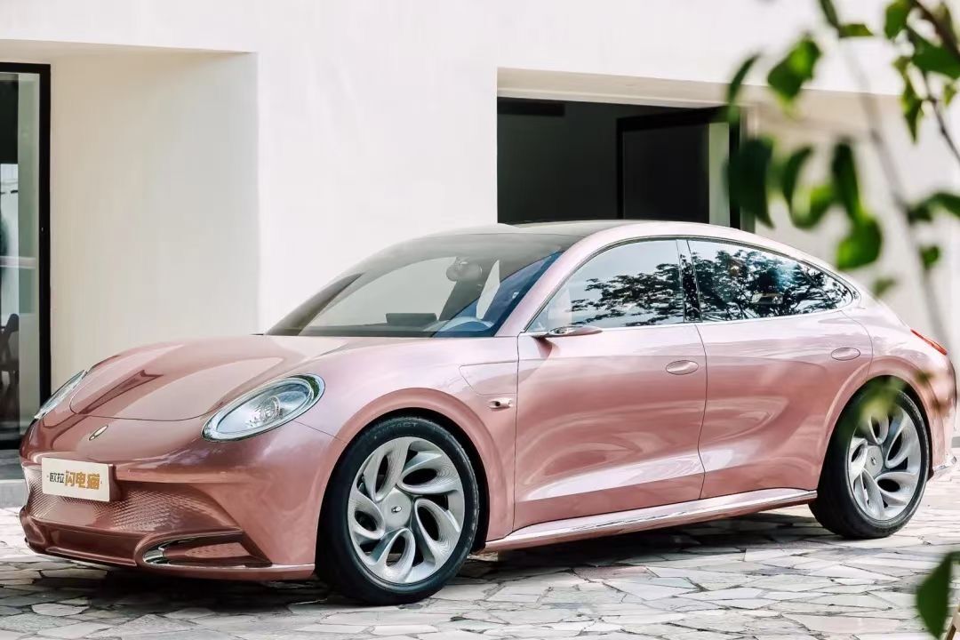 歐拉閃電貓電動(dòng)車