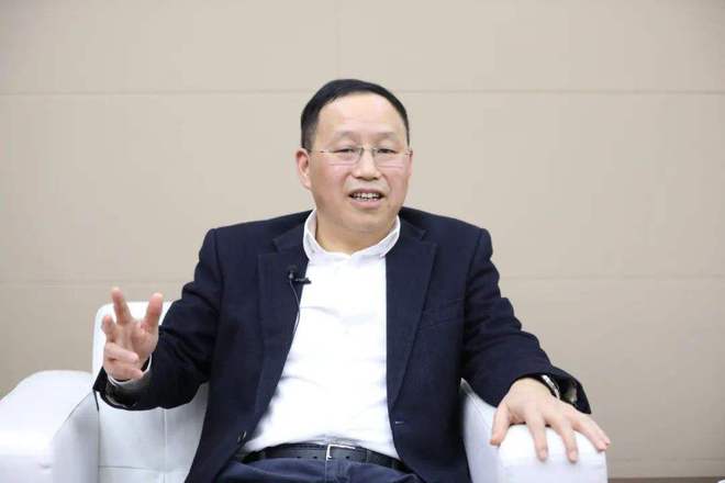 全國人大代表、小康股份創始人、董事長張興海