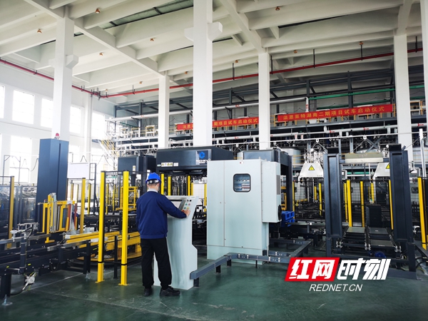 湖南法恩萊特新能源科技有限公司電解液自動化生產線