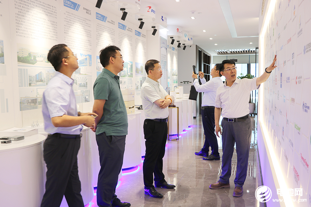 特銳德輪值總裁宋國峰一行到訪海融網山東總部 深化新能源領域合作