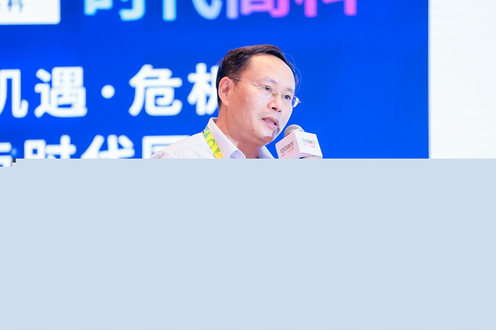 金銀河電極裝備總工程師、博士賀四清