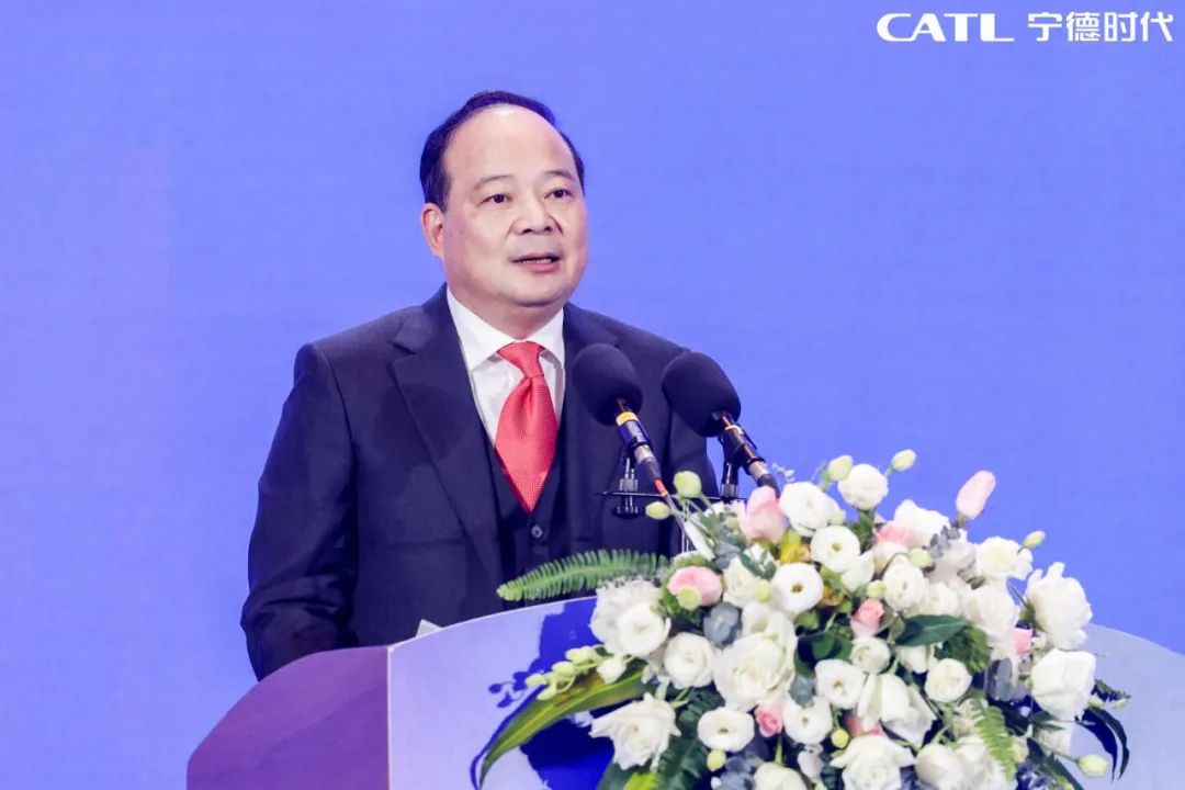 寧德時代曾毓群：新能源供應鏈要打贏三大戰役 未來還有10年十倍增長空間