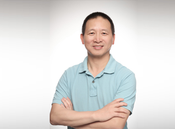 上海前晨汽車科技有限公司創(chuàng)始人、董事長(zhǎng)兼CEO 黃晨東