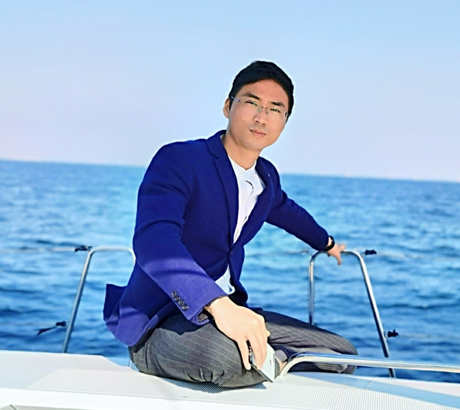 深圳市旭日東自動(dòng)化設(shè)備工程有限公司 銷售總經(jīng)理 劉舜