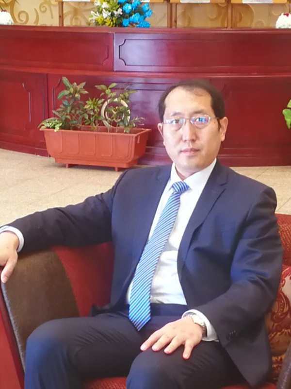 常州華彩新能源科技有限公司 董事長(zhǎng) 李向東 常州華彩新能源科技有限公司 董事長(zhǎng) 李向東