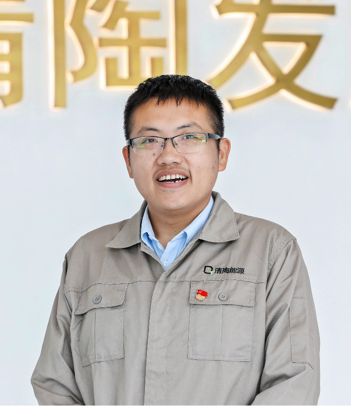 清陶（昆山）能源發展股份有限公司 聯合創始人/總經理 李崢