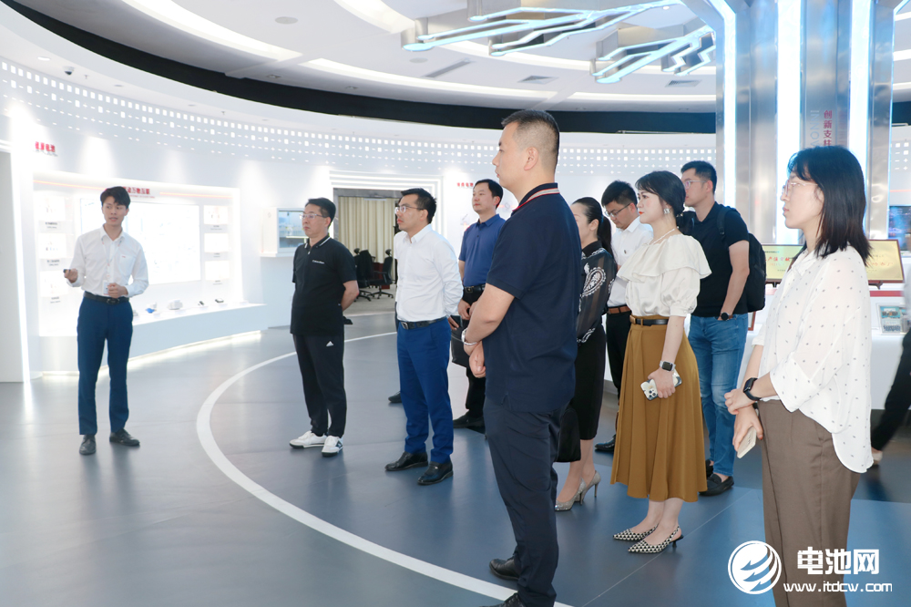 億緯鋰能目標(biāo)2023年?duì)I收700億 電池外銷(xiāo)占比提升 億緯鋰能目標(biāo)2023年?duì)I收700億 電池外銷(xiāo)占比提升