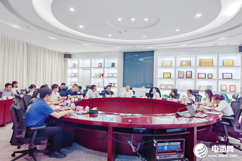 億緯鋰能目標(biāo)2023年?duì)I收700億 電池外銷(xiāo)占比提升 億緯鋰能目標(biāo)2023年?duì)I收700億 電池外銷(xiāo)占比提升