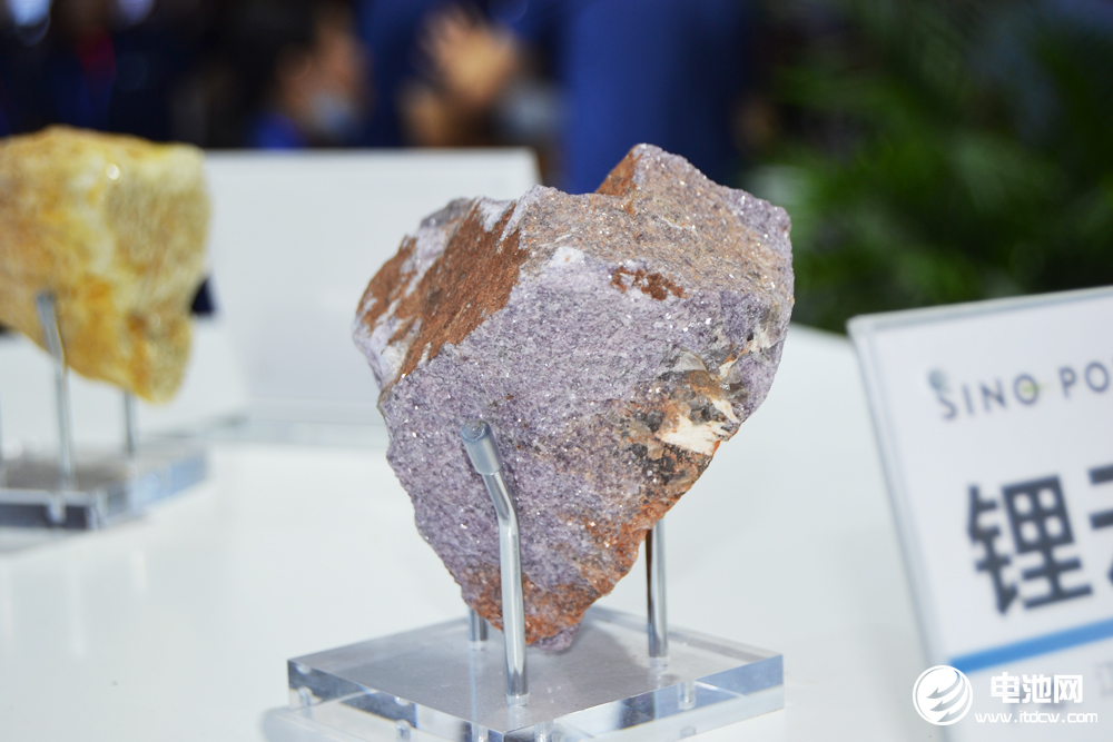 碳酸鋰價格延續非理性上漲趨勢,鋰價還能狂飆多久?