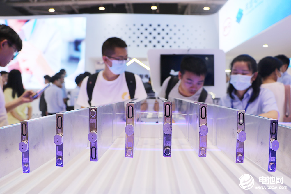 轉型成功？跨界遇阻？看2023年電池新能源并購入股風向標