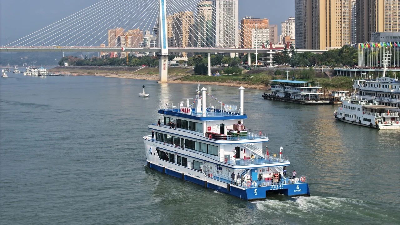 我國首艘氫燃料電池動力船今天首航 我國首艘氫燃料電池動力船今天首航