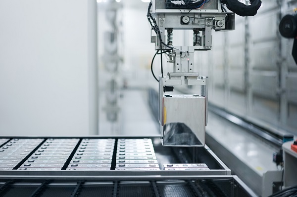 2023年電池新能源行業(yè)十大國(guó)內(nèi)新聞:穿越寒冬 向光而行