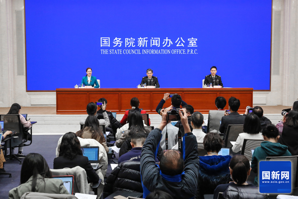 海關總署：2023年鋰電池等“新三樣”出口額首破萬億大關