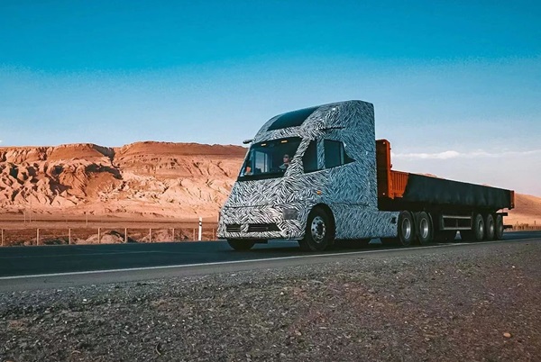 葦渡科技完成1.1億美元B輪融資 電動(dòng)重卡即將登陸中美歐等市場(chǎng)