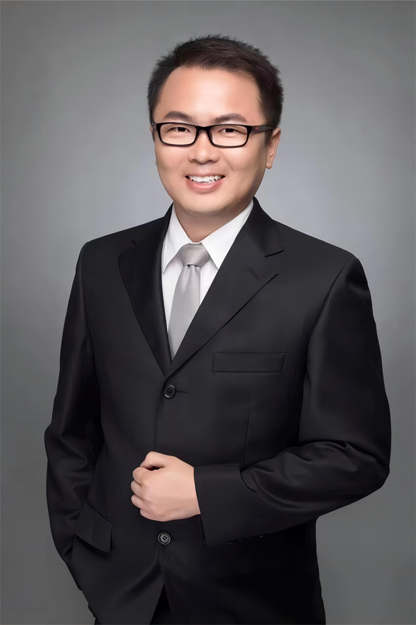 五礦證券有限公司研究所所長楊誠笑 五礦證券有限公司研究所所長楊誠笑