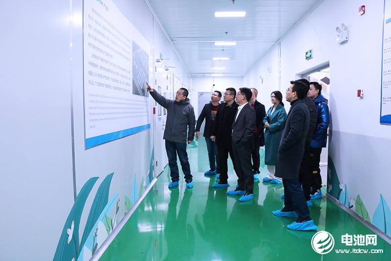 中國電池新能源產(chǎn)業(yè)鏈調(diào)研團一行參觀考察遠東電池