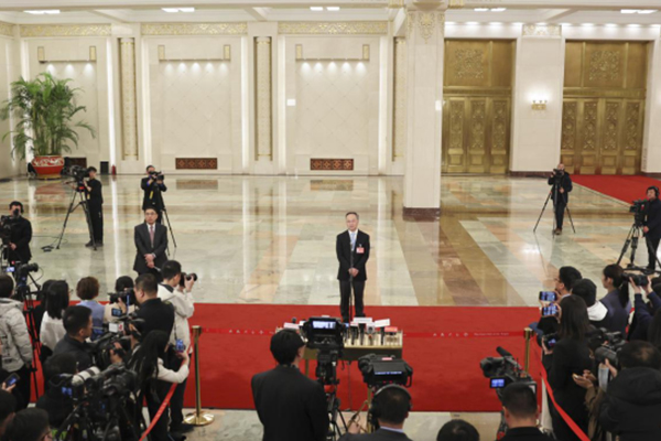 金融監管總局:研究降低乘用車貸款首付比 進一步優化新能源車險定價機制 金融監管總局:研究降低乘用車貸款首付比 進一步優化新能源車險定價機制