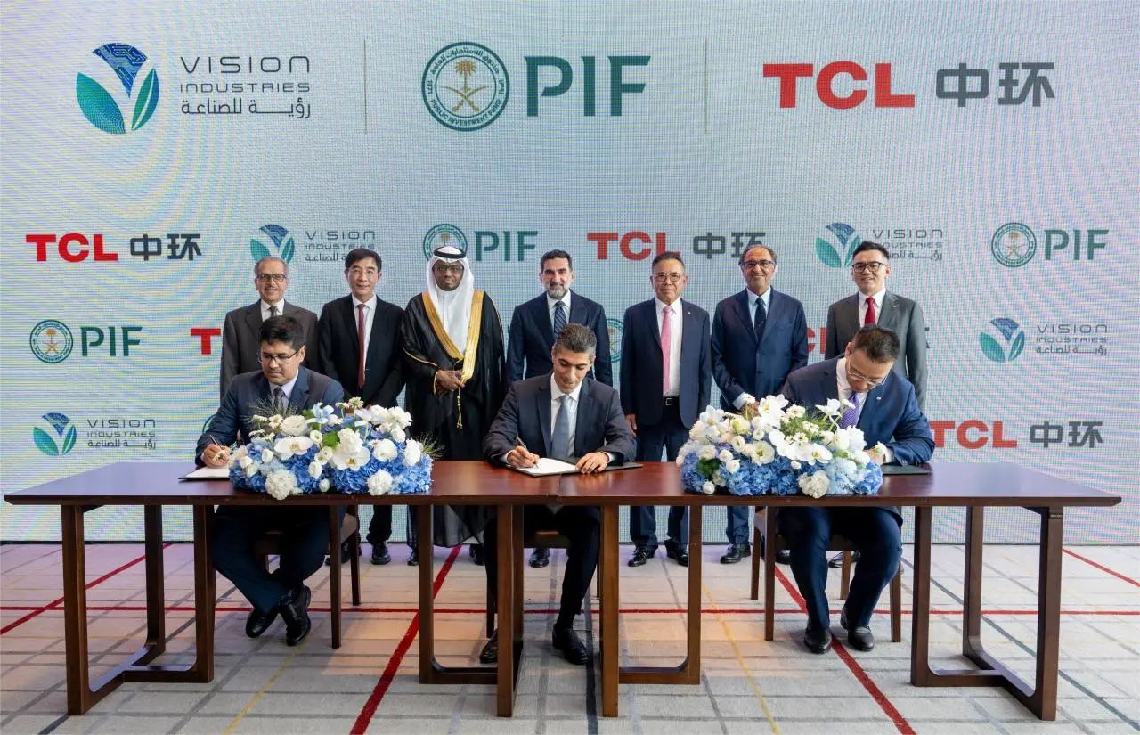 超百億投資!全球最大儲能項目!同日五家新能源中企“闖沙特”