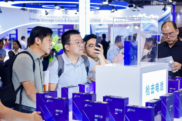 同質化競爭嚴重?低溫電池與固態電池量產先鋒走出差異化路線 同質化競爭嚴重?低溫電池與固態電池量產先鋒走出差異化路線