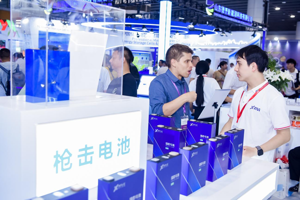 同質化競爭嚴重?低溫電池與固態電池量產先鋒走出差異化路線 同質化競爭嚴重?低溫電池與固態電池量產先鋒走出差異化路線