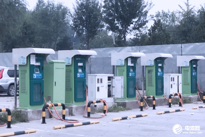 全國充電基礎(chǔ)設(shè)施累計數(shù)量已超1060萬臺 換電站達3817座