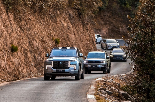 新能源轉型賽事過半！燃油車進入“倒計時”