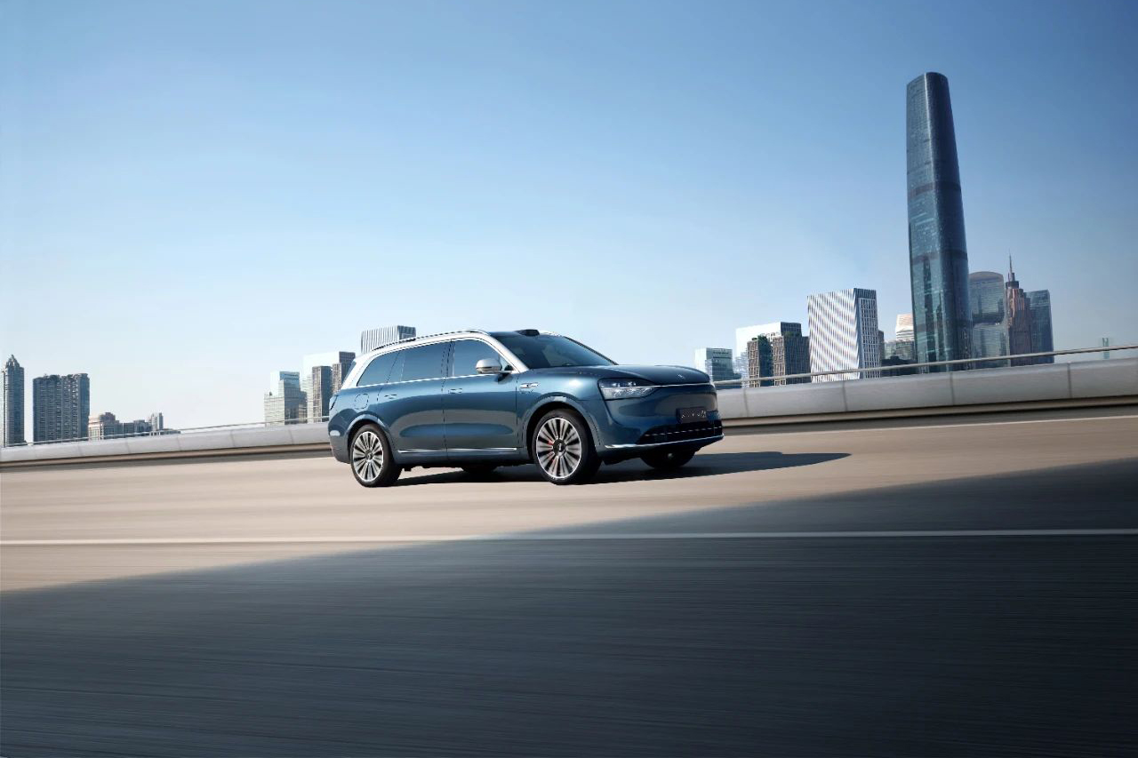 逾10億美元資金!網(wǎng)傳賽力斯考慮在港二次上市