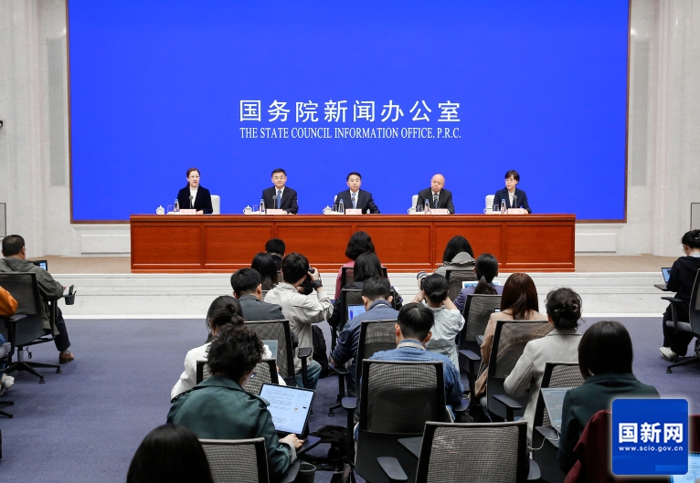 工信部：將新增一批公共領域車輛全面電動化先行區試點城市