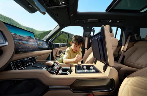 國貨旗艦來了!比亞迪華為聯合發布方程豹 豹8上市,售價37.98萬元起 國貨旗艦來了!比亞迪華為聯合發布方程豹 豹8上市,售價37.98萬元起