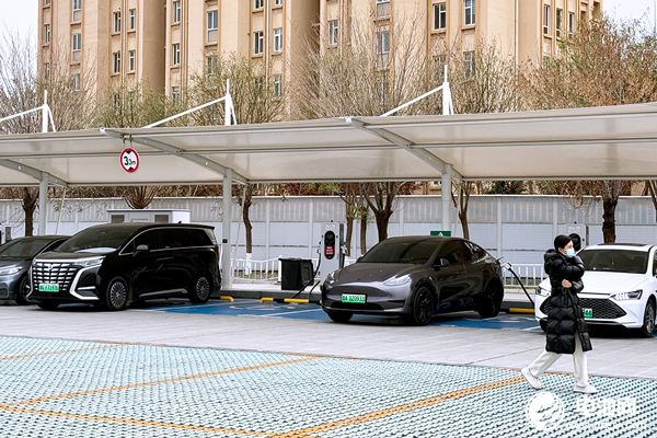 國內(nèi)現(xiàn)存新能源車相關(guān)企業(yè)近136萬家 華東地區(qū)最多